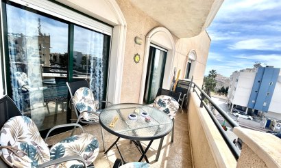 Resale - Apartment / flat - Cabo Roig