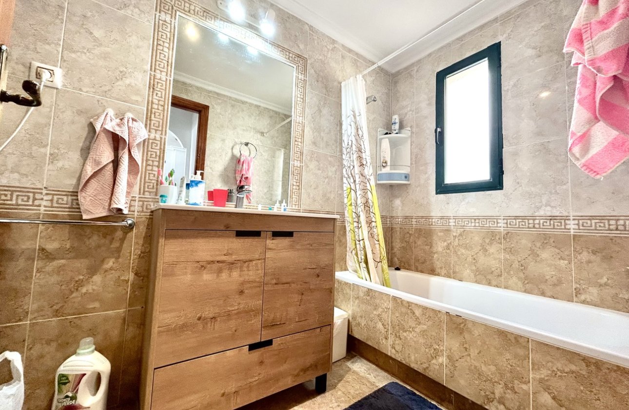 Resale - Apartment / flat - Cabo Roig