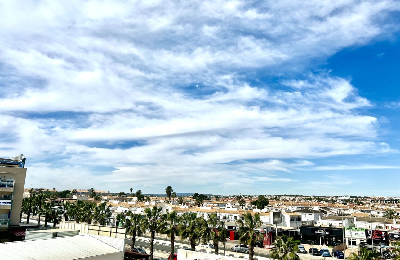 Resale - Apartment / flat - Cabo Roig