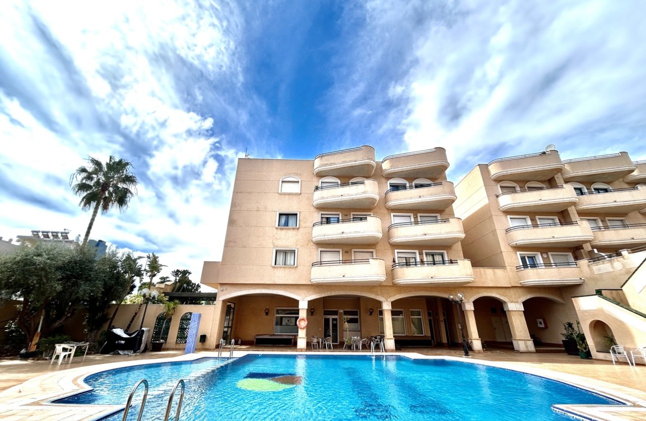Resale - Apartment / flat - Cabo Roig