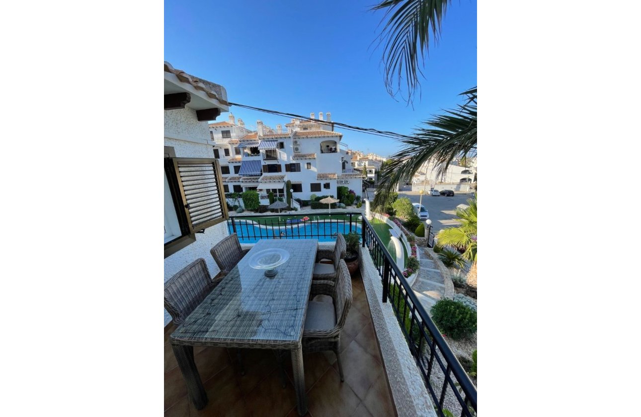 Resale - Apartment / flat - Cabo Roig