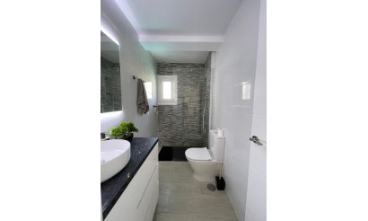 Resale - Apartment / flat - Cabo Roig