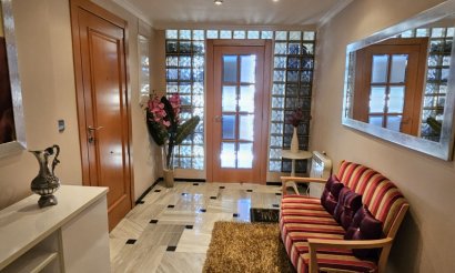 Resale - Apartment / flat - Benidorm - Levante