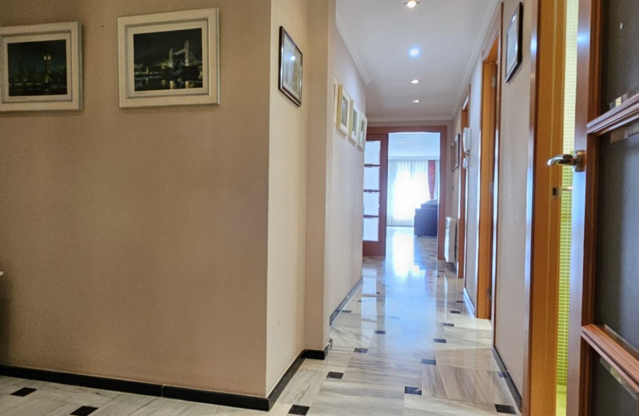 Resale - Apartment / flat - Benidorm - Levante