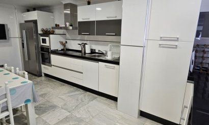 Resale - Apartment / flat - Benidorm - Levante