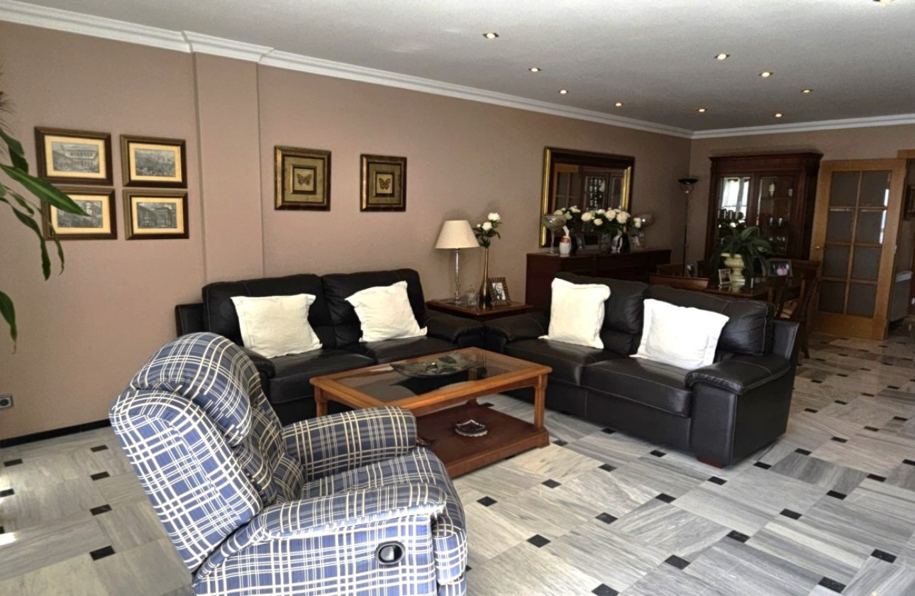 Resale - Apartment / flat - Benidorm - Levante