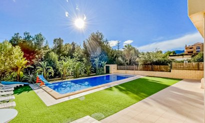 Resale - Villa - La Nucía - Montebello