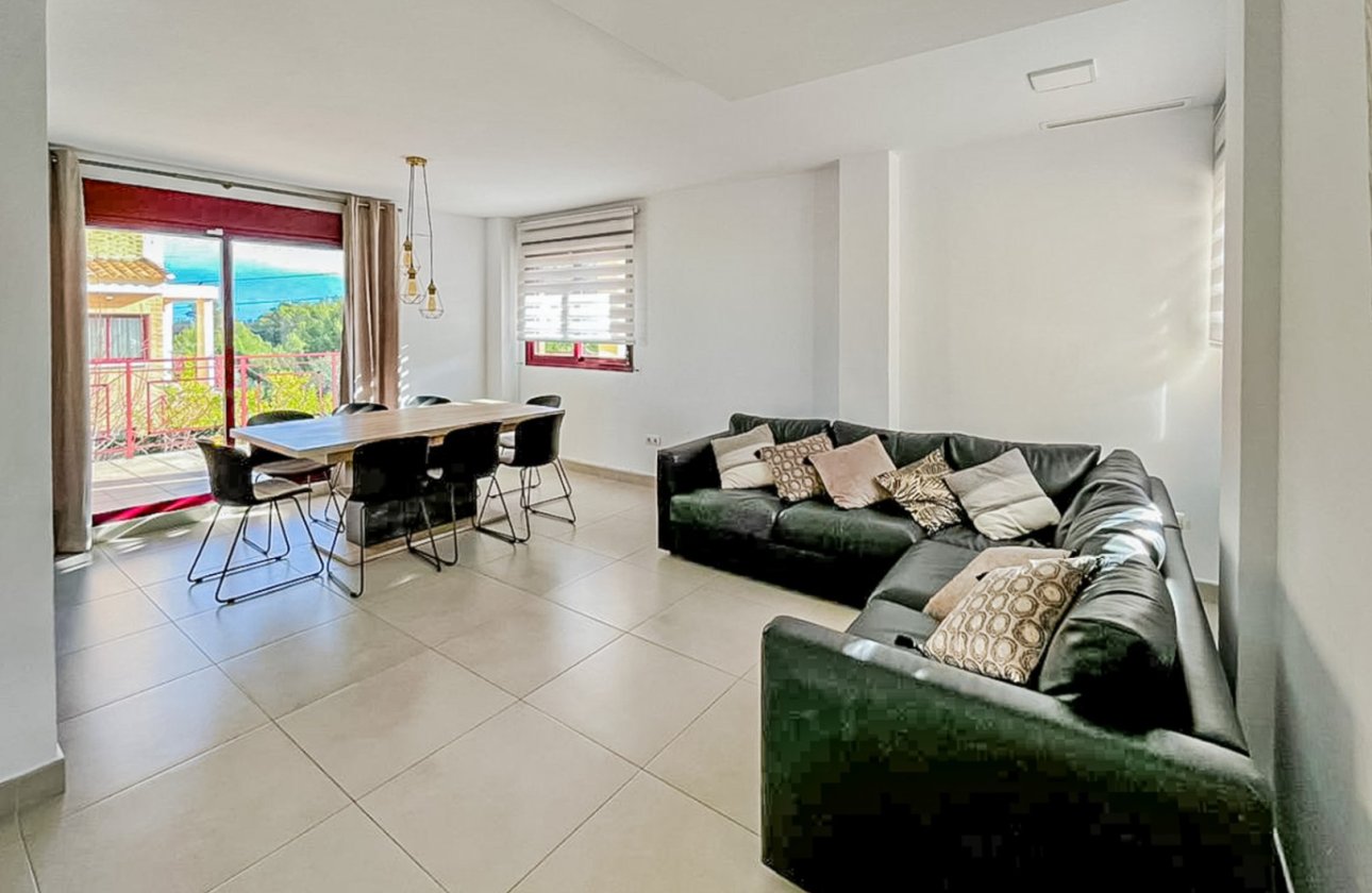 Resale - Villa - La Nucía - Montebello