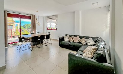 Resale - Villa - La Nucía - Montebello