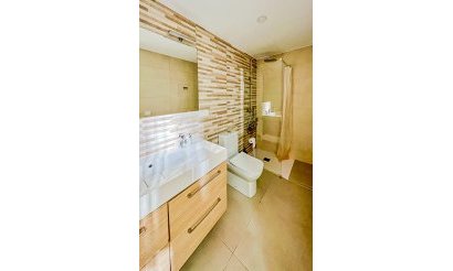 Resale - Villa - La Nucía - Montebello