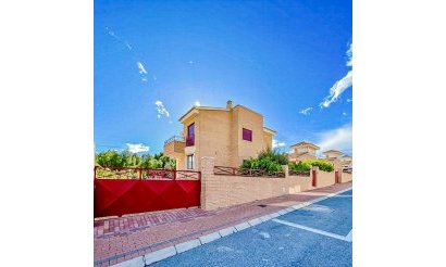 Resale - Villa - La Nucía - Montebello