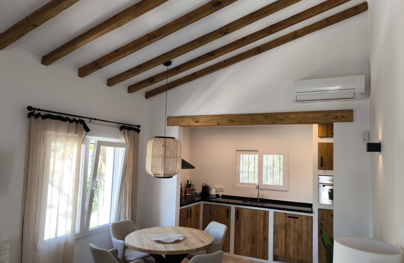 Resale - Villa - Benissa - La Fustera