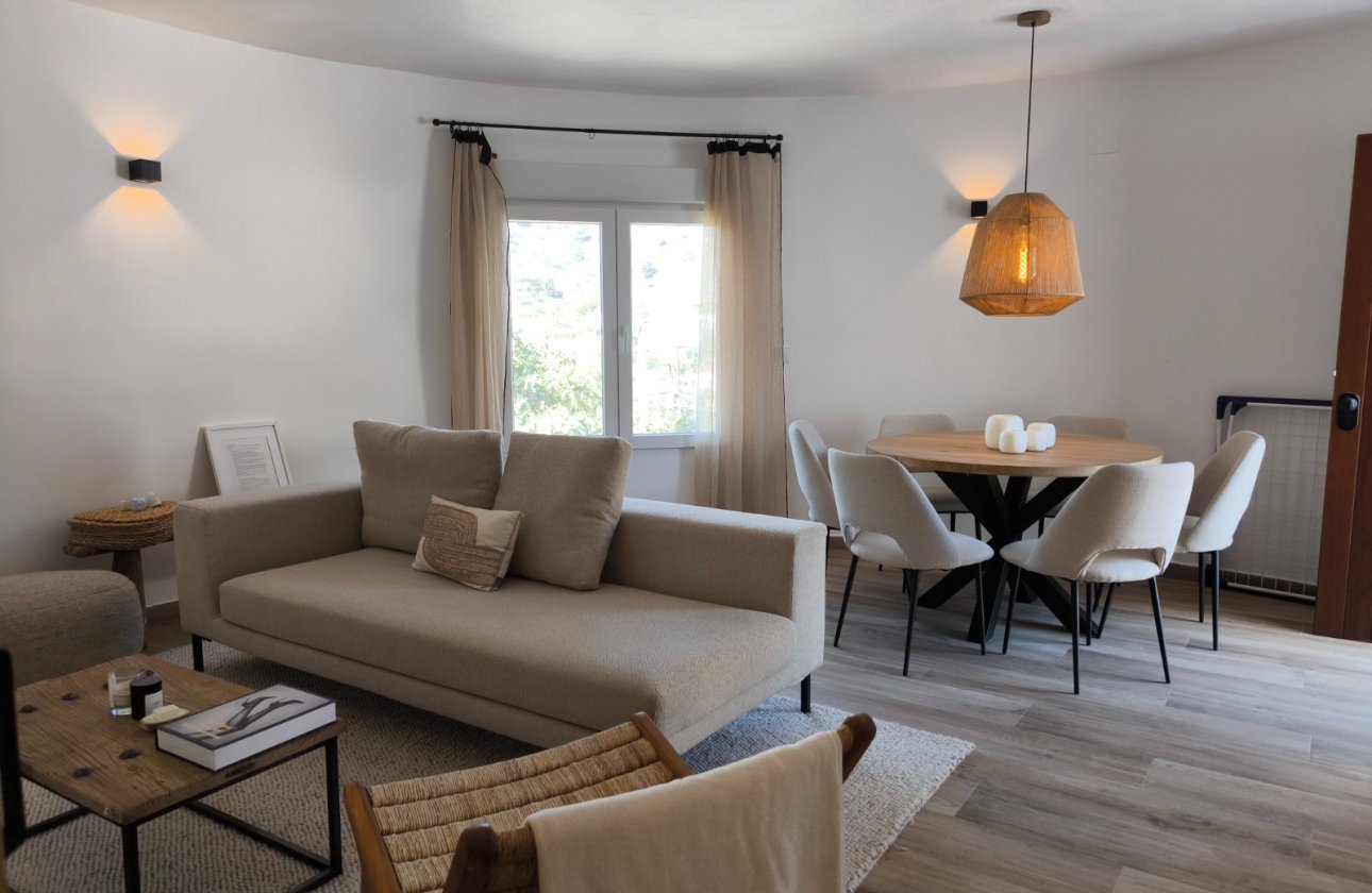 Resale - Villa - Benissa - La Fustera