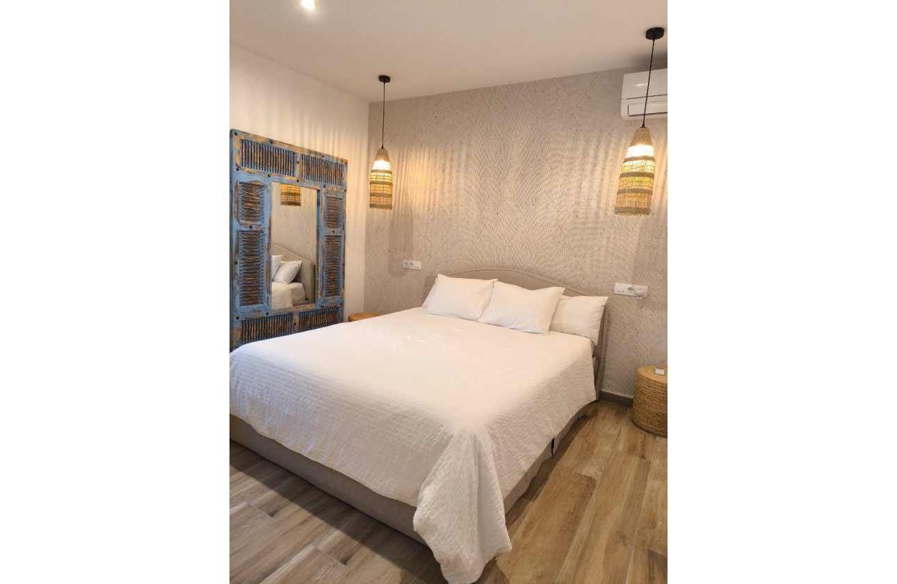 Resale - Villa - Benissa - La Fustera