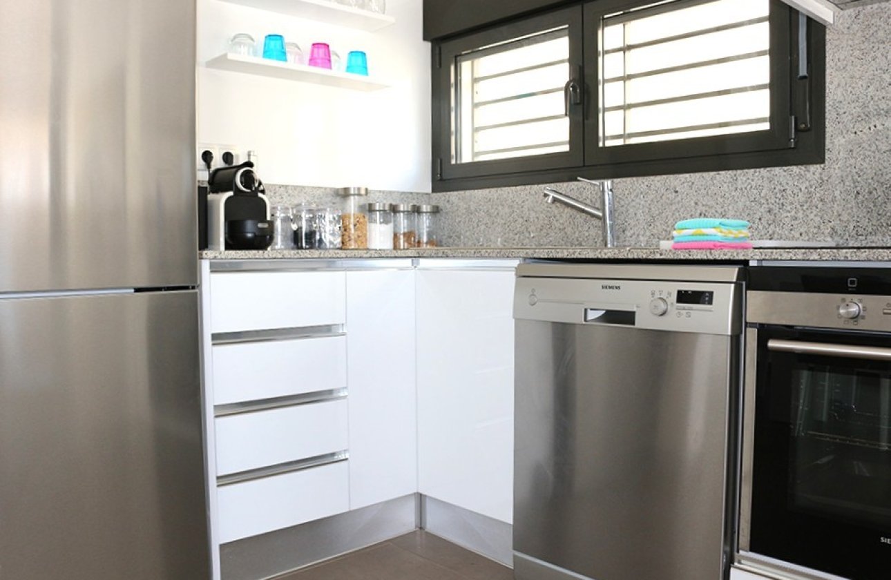 Resale - Villa - Orihuela Costa - La Zenia