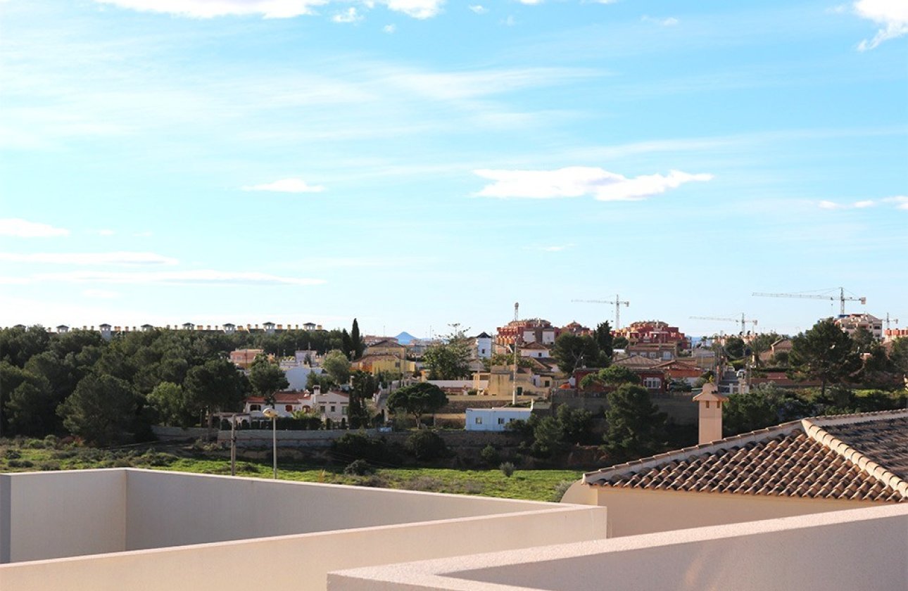 Resale - Villa - Orihuela Costa - La Zenia