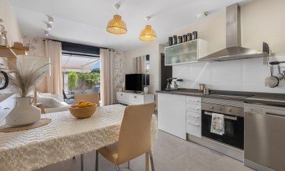 Resale - Apartment / flat - La Mata - Playa