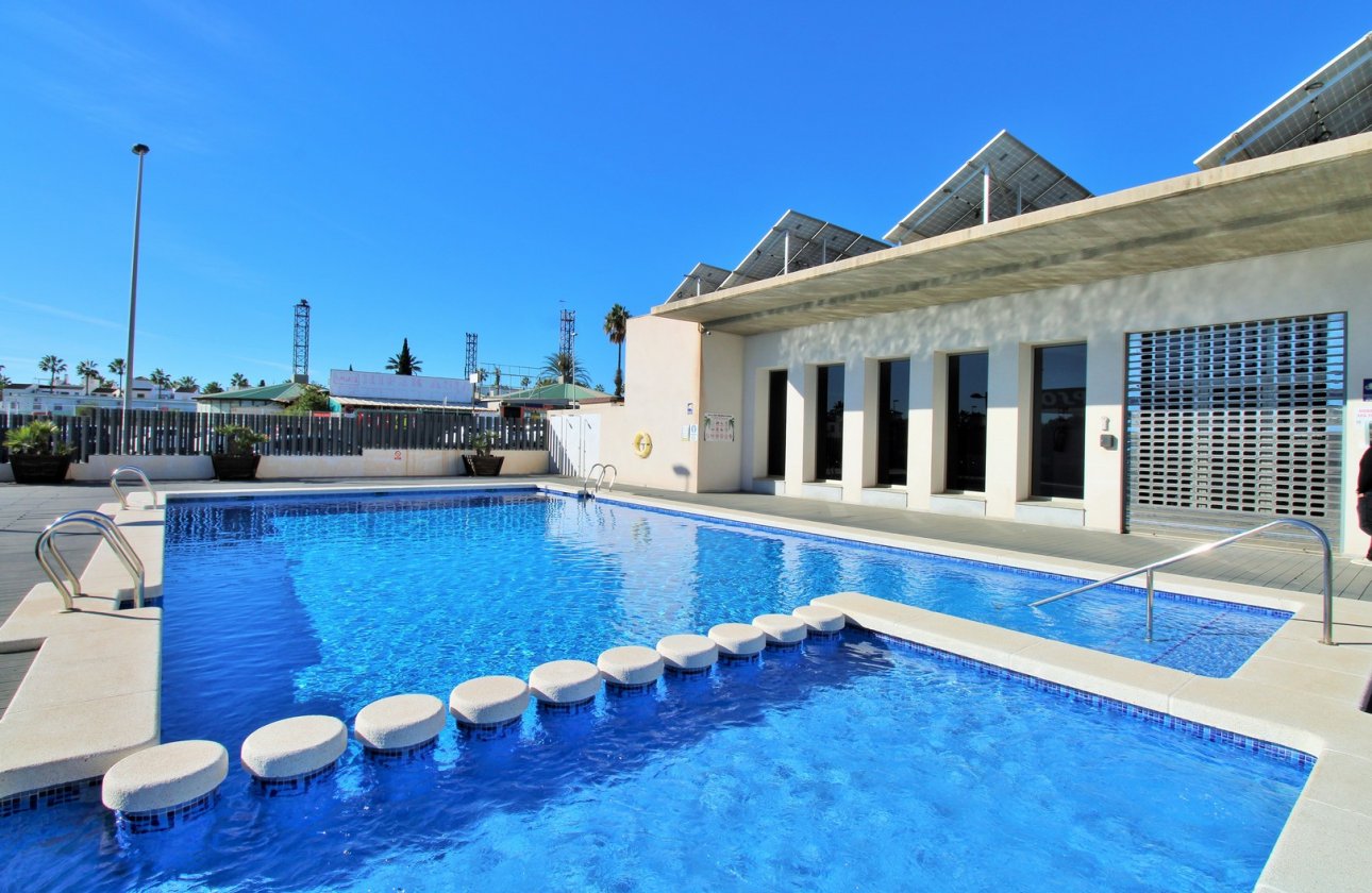 Resale - Apartment / flat - Villamartin - Los Dolses