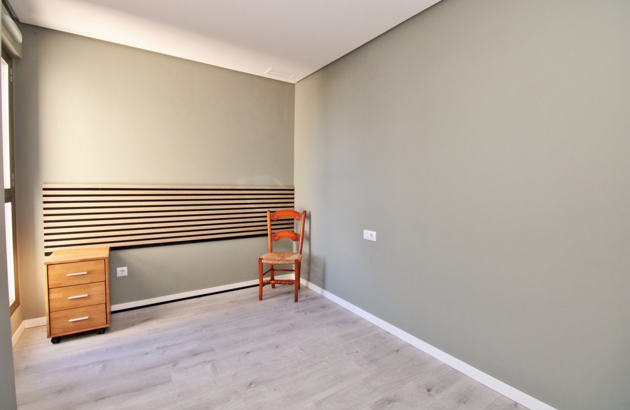 Resale - Apartment / flat - Villamartin - Los Dolses