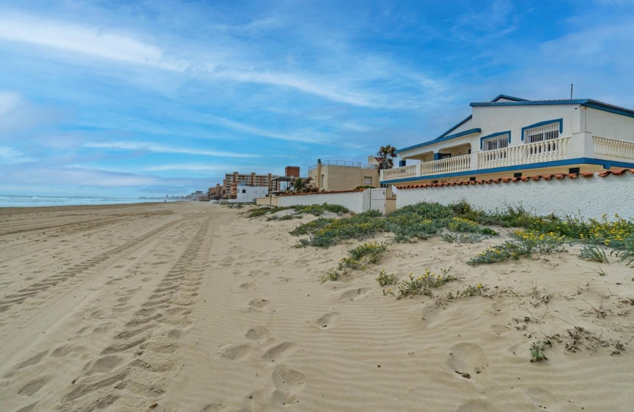 Resale - Villa - La Manga del Mar Menor - Playa del Estacio