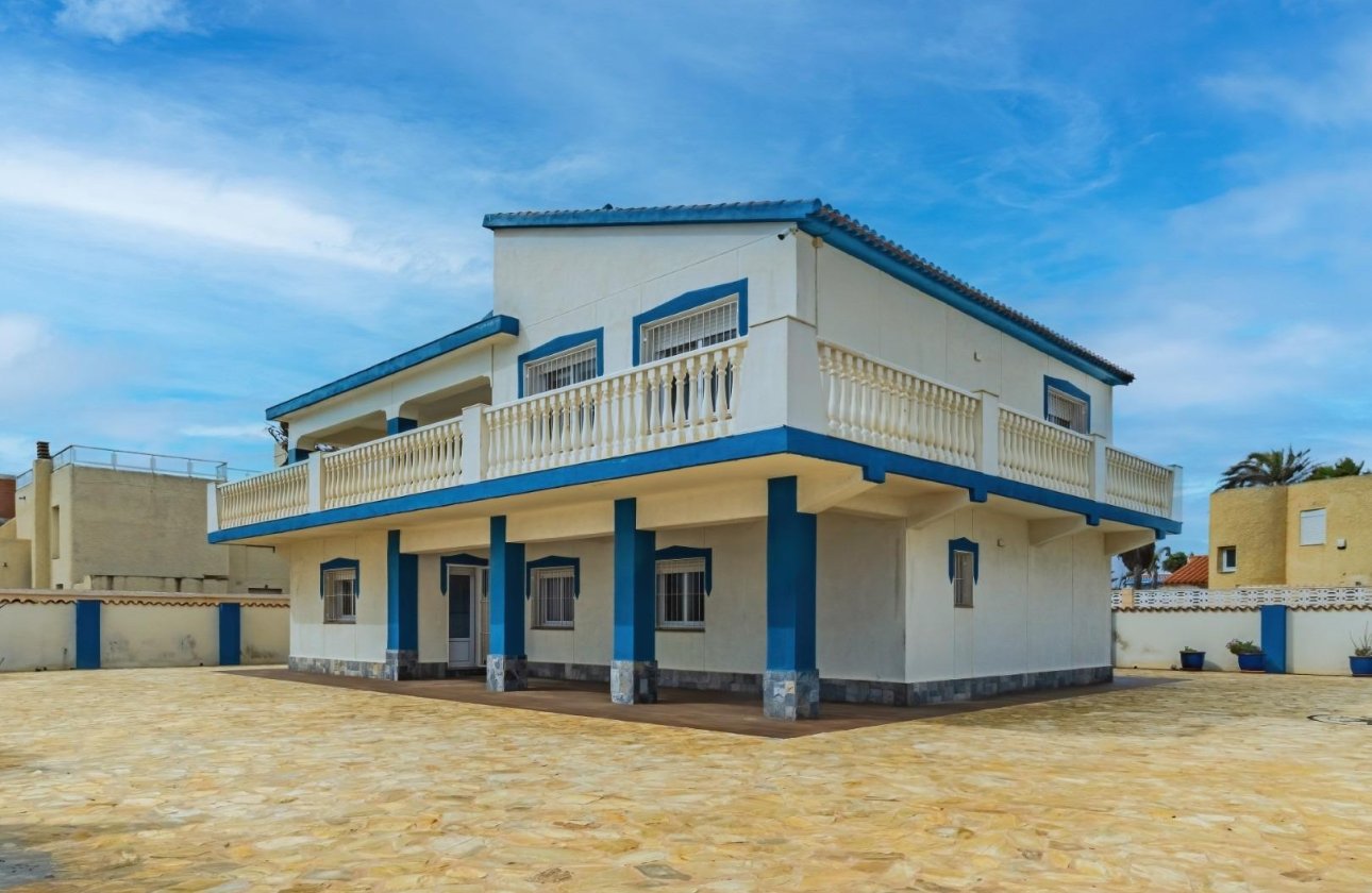 Resale - Villa - La Manga del Mar Menor - Playa del Estacio