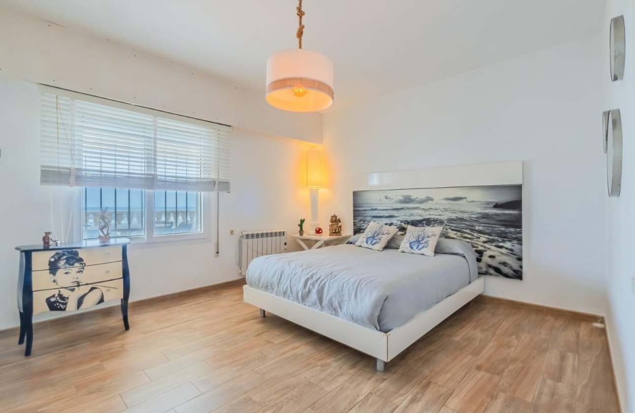 Resale - Villa - La Manga del Mar Menor - Playa del Estacio