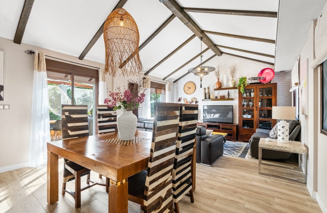 Resale - Villa - Santa Pola - El Poble Llevanti