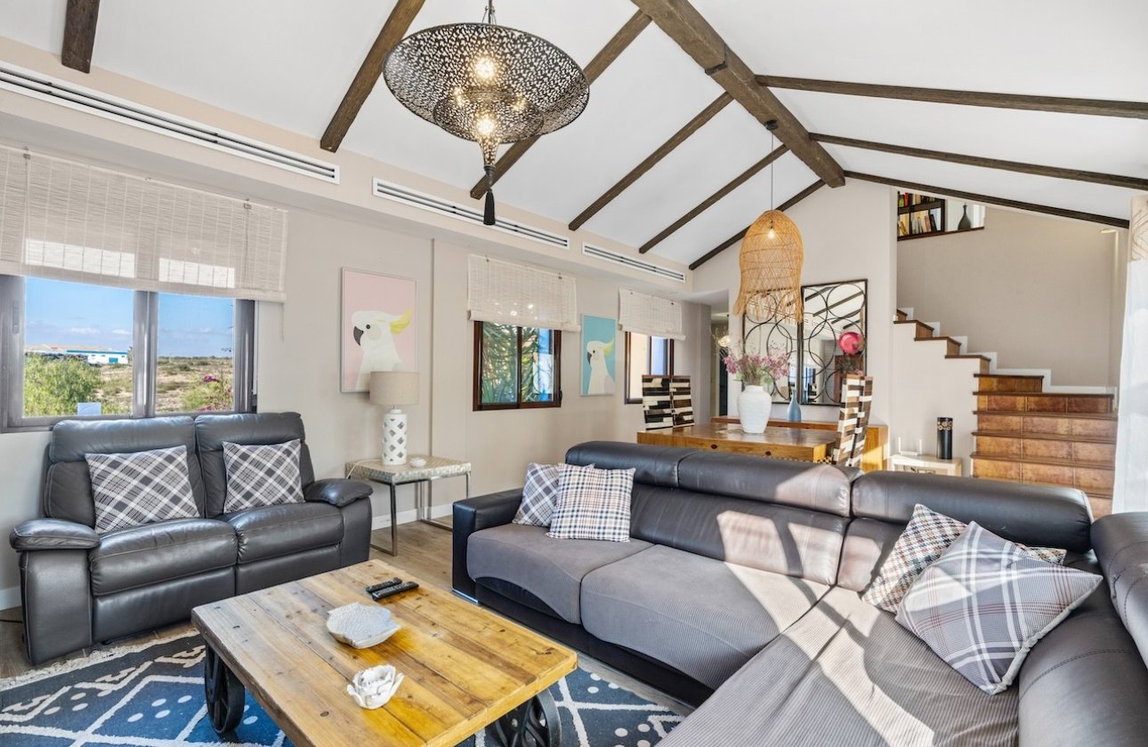 Resale - Villa - Santa Pola - El Poble Llevanti