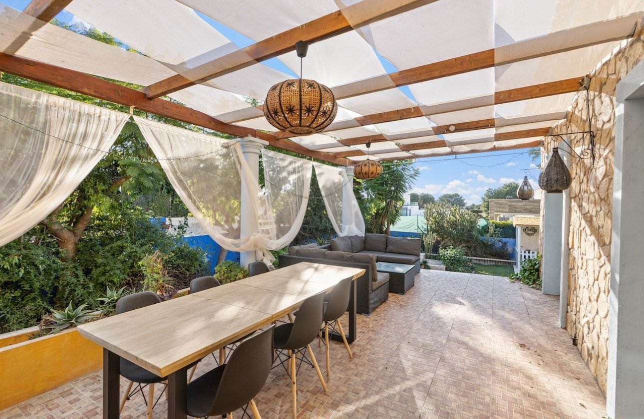 Resale - Villa - Santa Pola - El Poble Llevanti