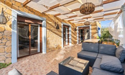 Resale - Villa - Santa Pola - El Poble Llevanti