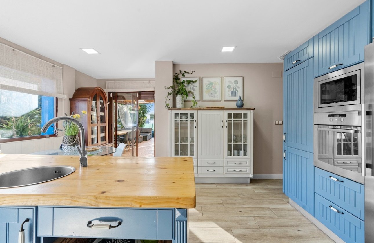 Resale - Villa - Santa Pola - El Poble Llevanti