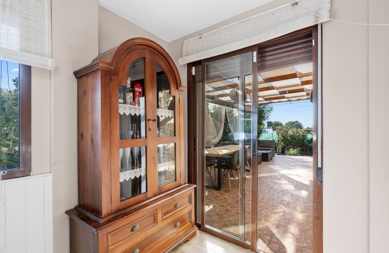 Resale - Villa - Santa Pola - El Poble Llevanti