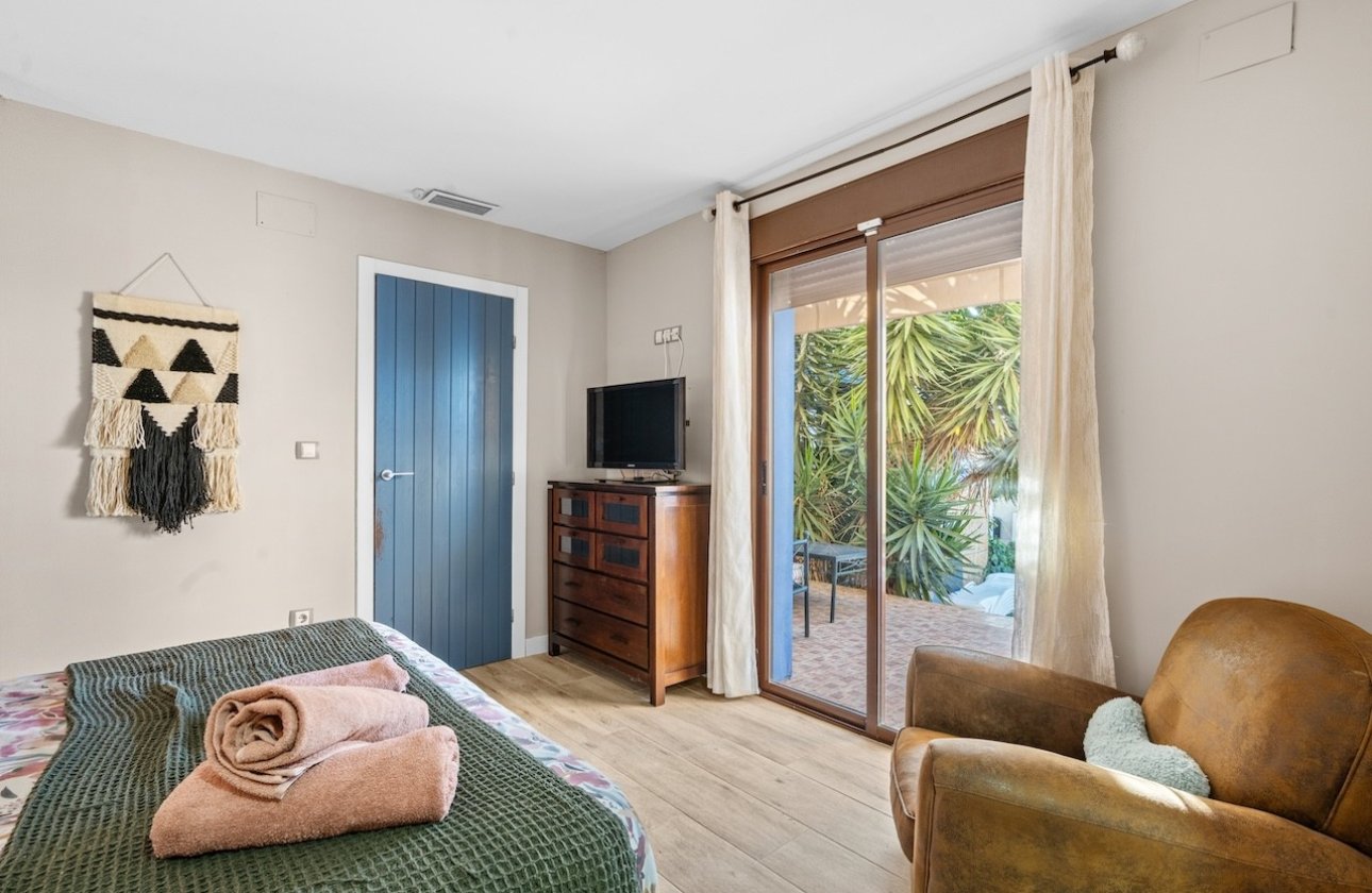 Resale - Villa - Santa Pola - El Poble Llevanti