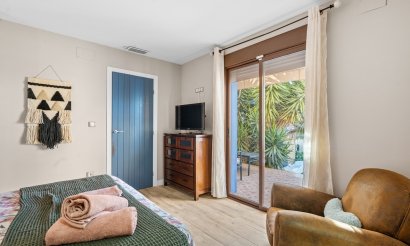 Resale - Villa - Santa Pola - El Poble Llevanti