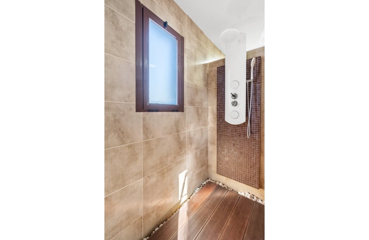 Resale - Villa - Santa Pola - El Poble Llevanti