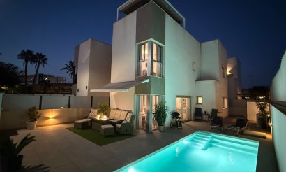 Resale - Villa - Santiago de la Ribera - Zona De La Playa
