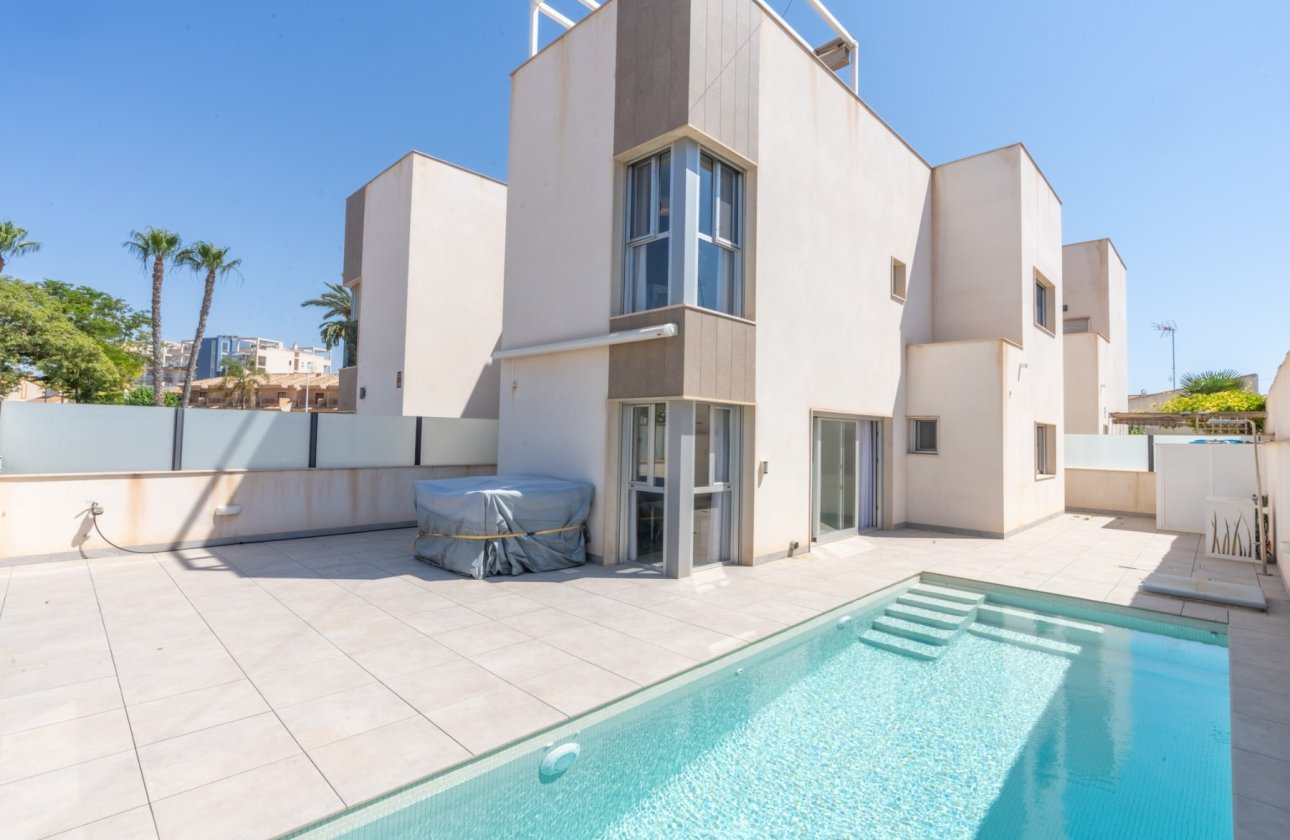 Resale - Villa - Santiago de la Ribera - Zona De La Playa