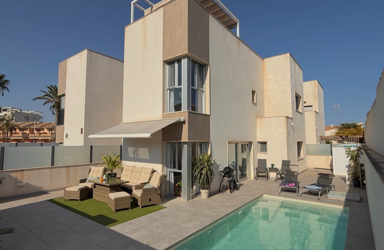 Resale - Villa - Santiago de la Ribera - Zona De La Playa