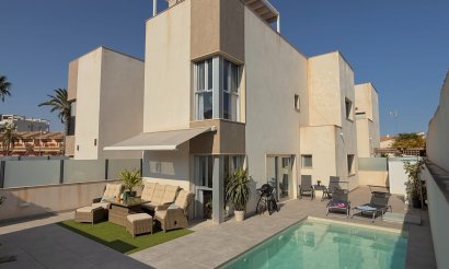 Resale - Villa - Santiago de la Ribera - Zona De La Playa
