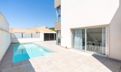 Resale - Villa - Santiago de la Ribera - Zona De La Playa