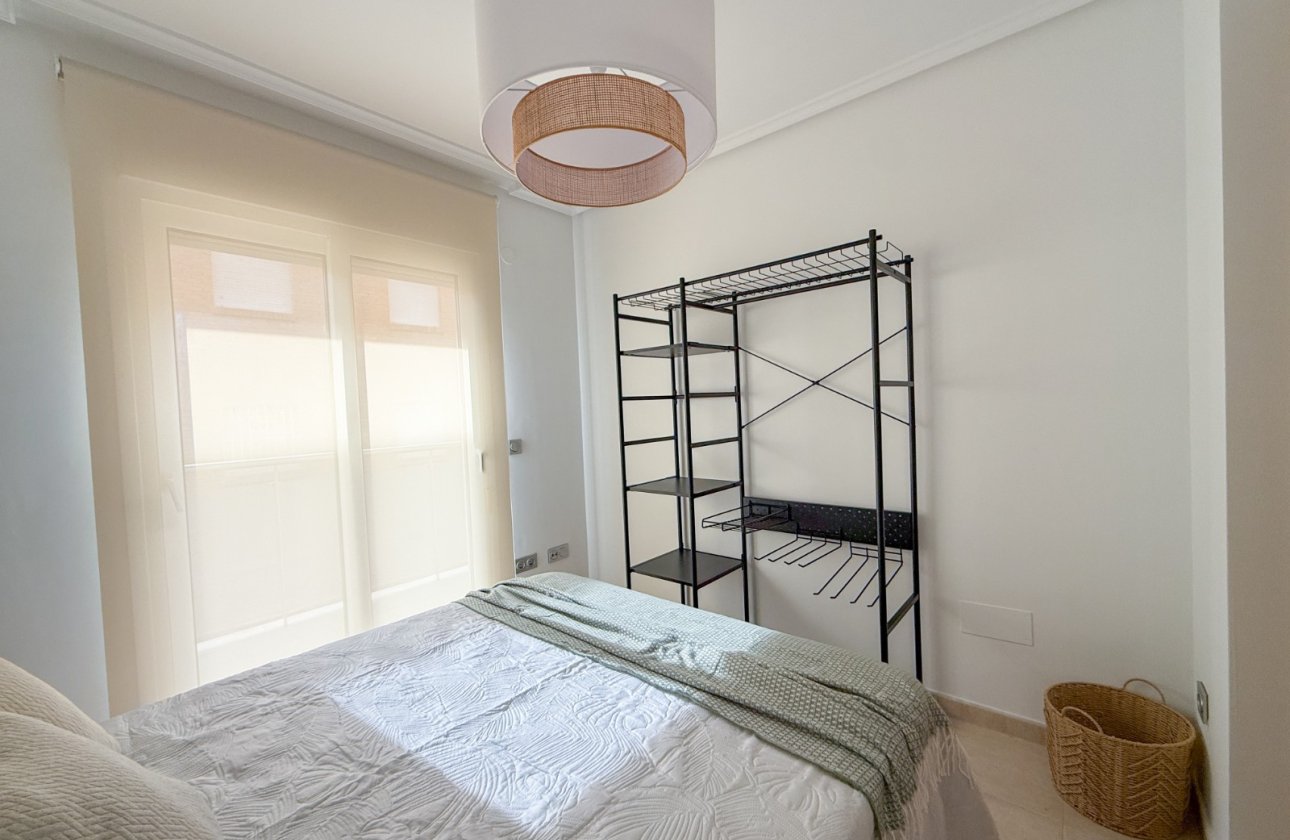 Resale - Apartment / flat - Aguilas - La Colonia