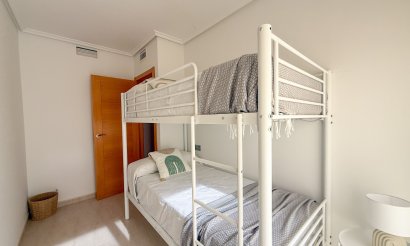 Resale - Apartment / flat - Aguilas - La Colonia