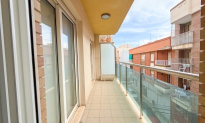 Resale - Apartment / flat - Aguilas - La Colonia