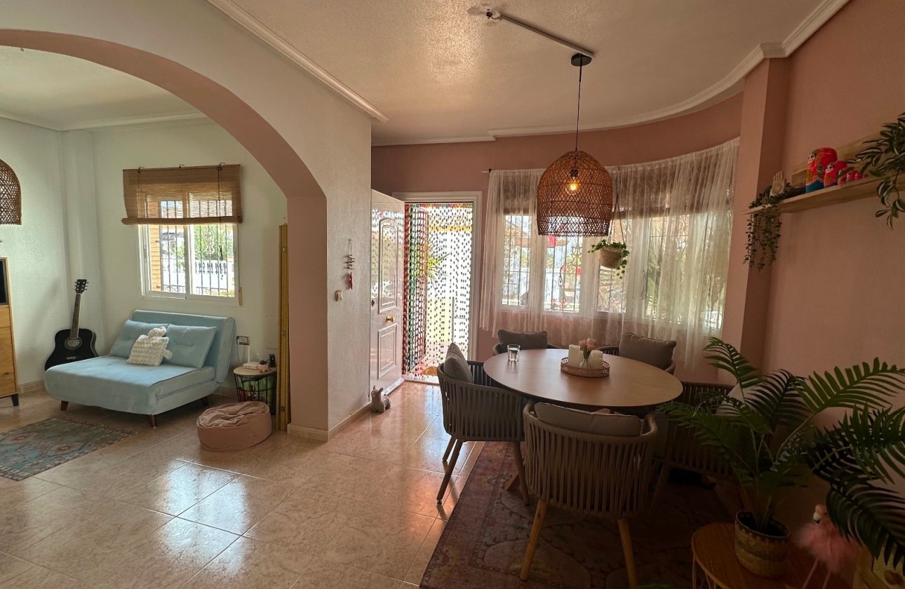 Resale - Villa - Guardamar del Segura - El Raso