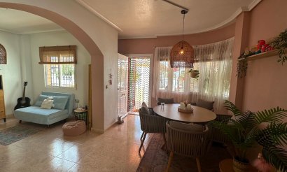 Resale - Villa - Guardamar del Segura - El Raso