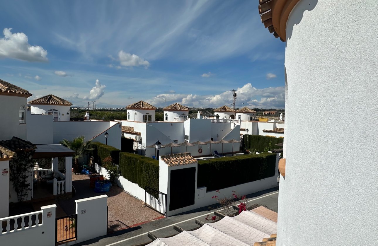 Resale - Villa - Guardamar del Segura - El Raso