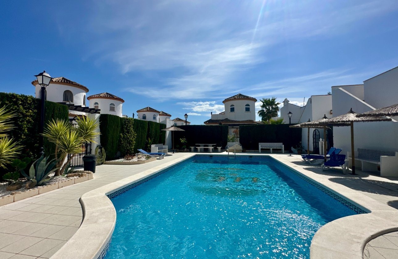 Resale - Villa - Guardamar del Segura - El Raso