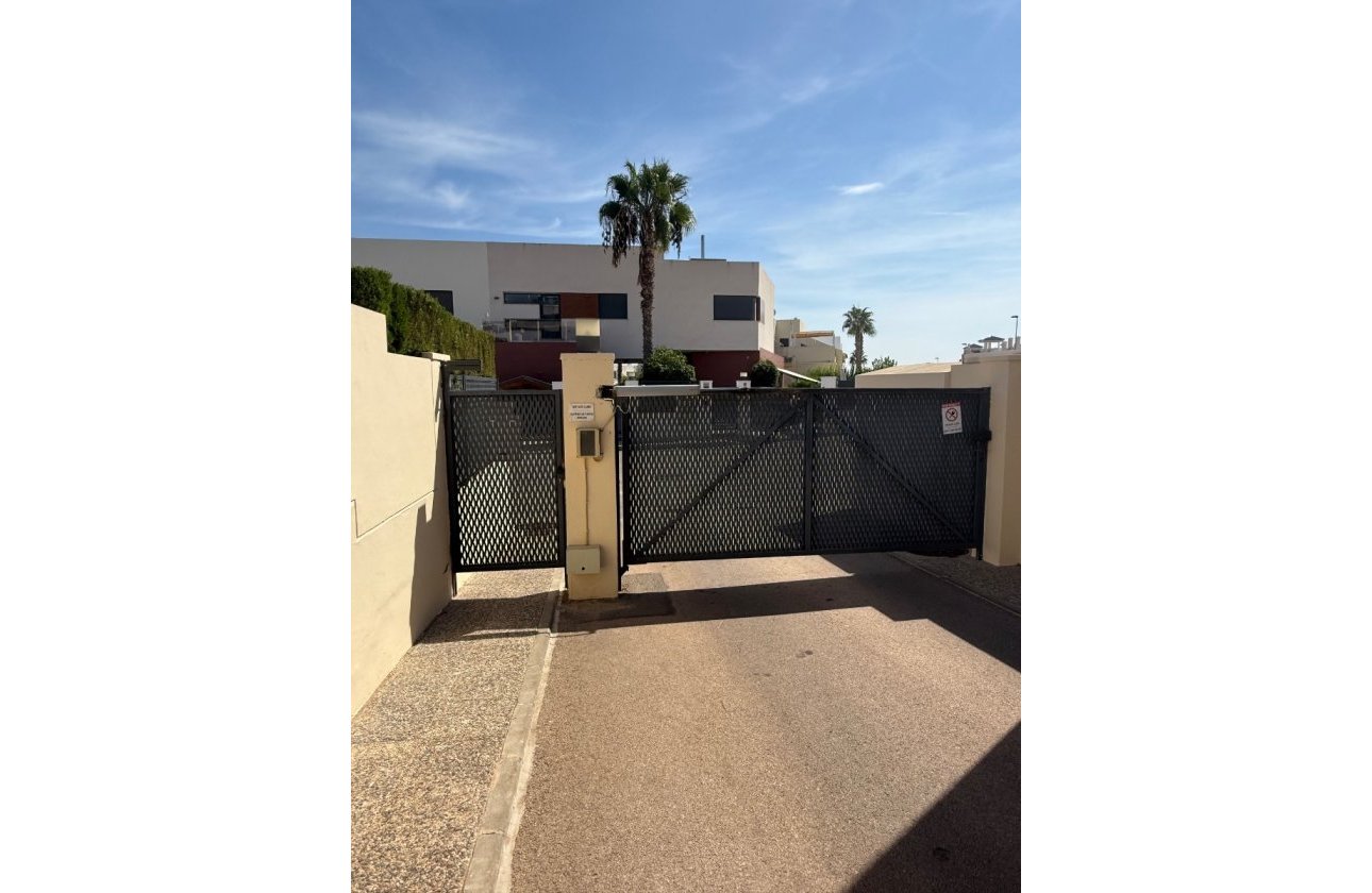 Reventa - Apartamento / piso - Orihuela Costa - Villamartín