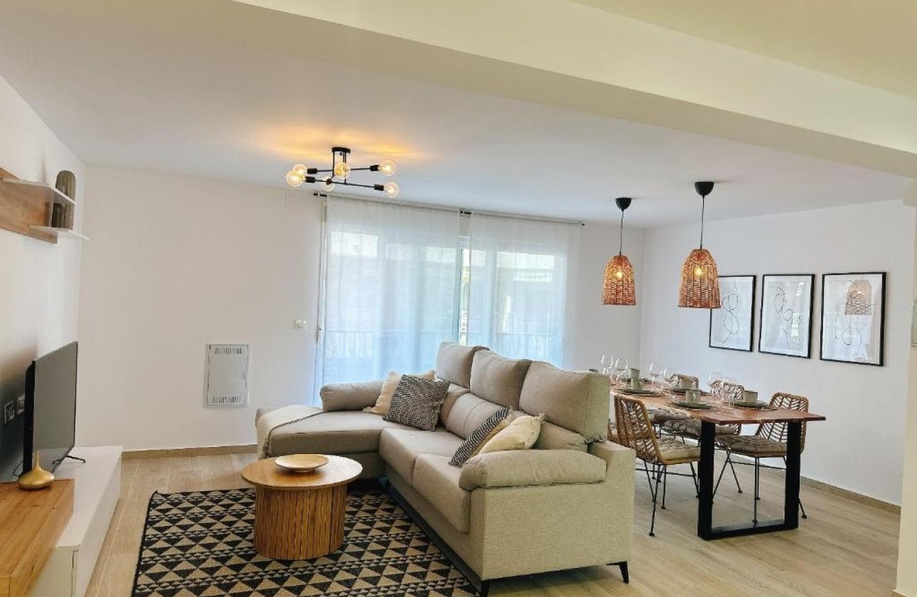 Resale - Apartment / flat - Torrevieja - Playa del cura