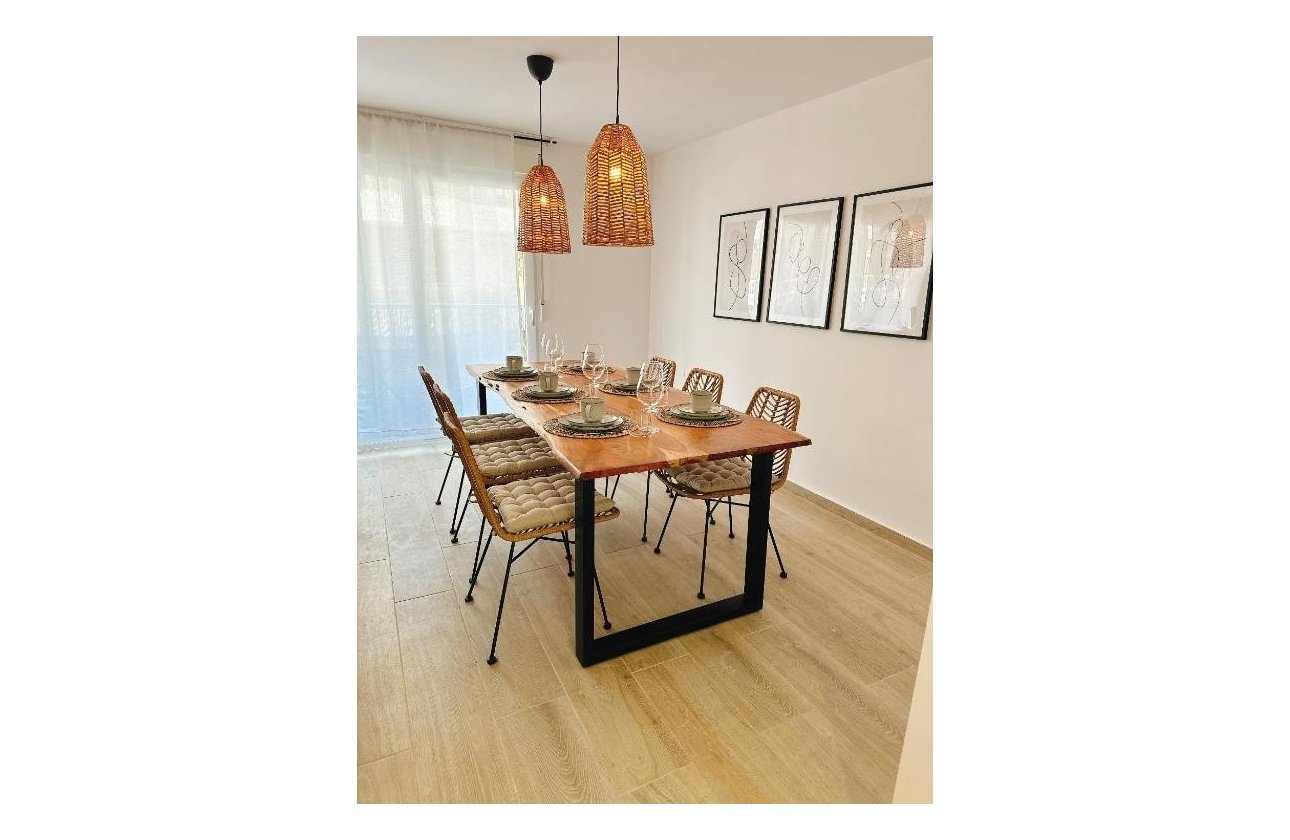 Resale - Apartment / flat - Torrevieja - Playa del cura